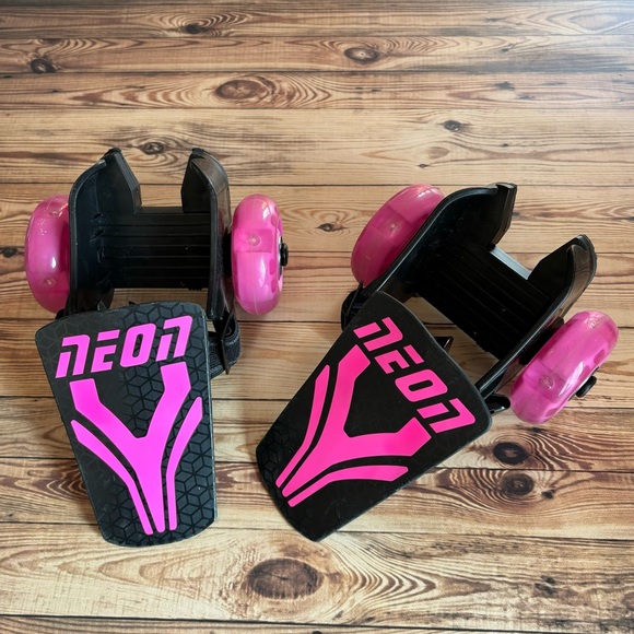 Neon Street Rollers Hot Pink (adjustable youth size) - Picture 5 of 5